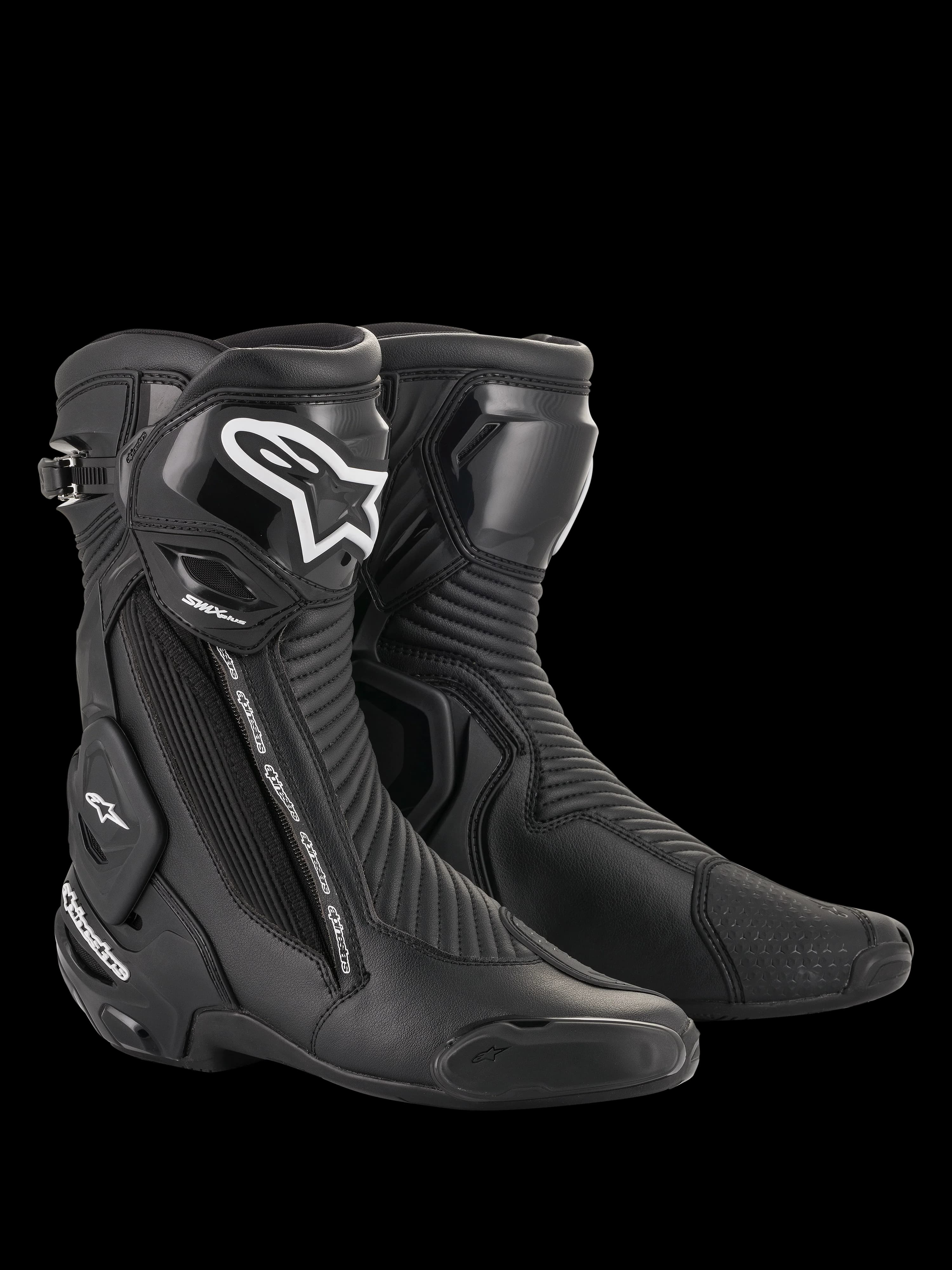 Alpinestars SMX Plus v2 motosiklet botu, önden görünüm